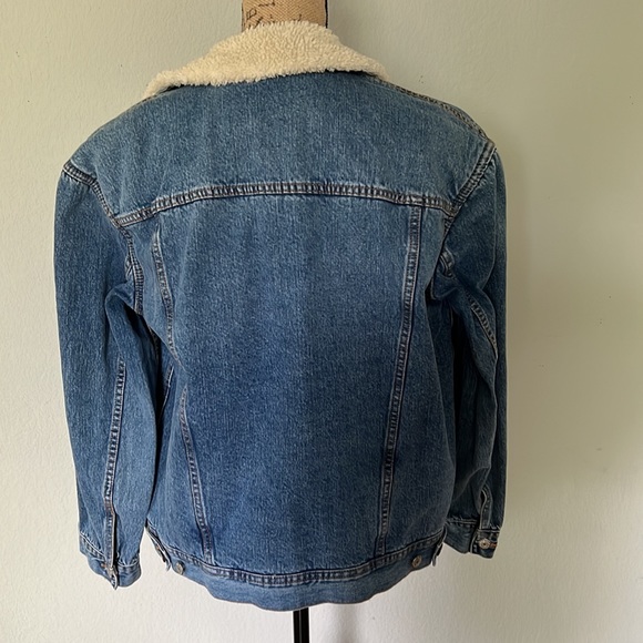 Old Navy Sherpa Lined Jean Jacket - BOYFRIEND - Picture 3 of 3